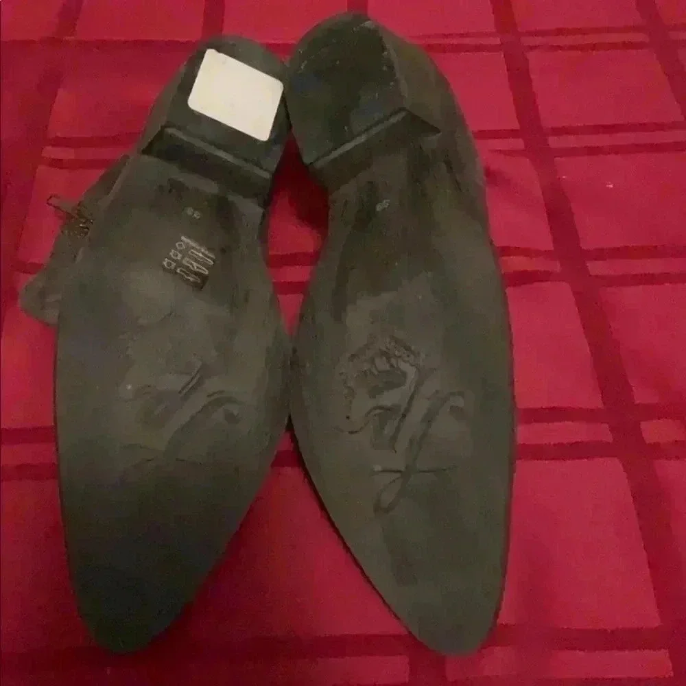 Free People women’s ankle suede boots.